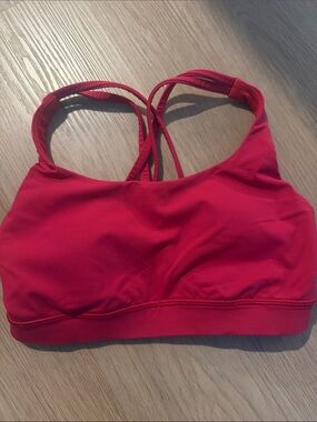 Women’s Lululemon Fuscia Strappy Sports Bra